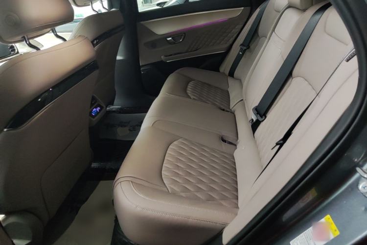 Used BYD Han 2024 EV Glory Edition 605KM Front-Wheel-Drive Premium Model Left Rear Seat