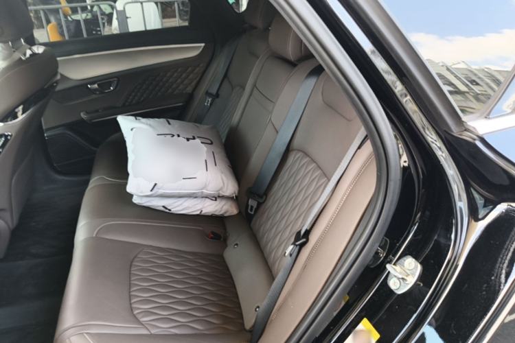 Used BYD Han 2024 EV Glory Edition 506KM Front-Wheel-Drive Premium Model Left Rear Seat