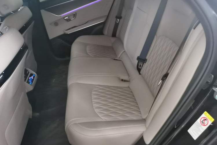 Used BYD Han 2024 DM-i Glory Edition 121KM Premium Model Left Rear Seat