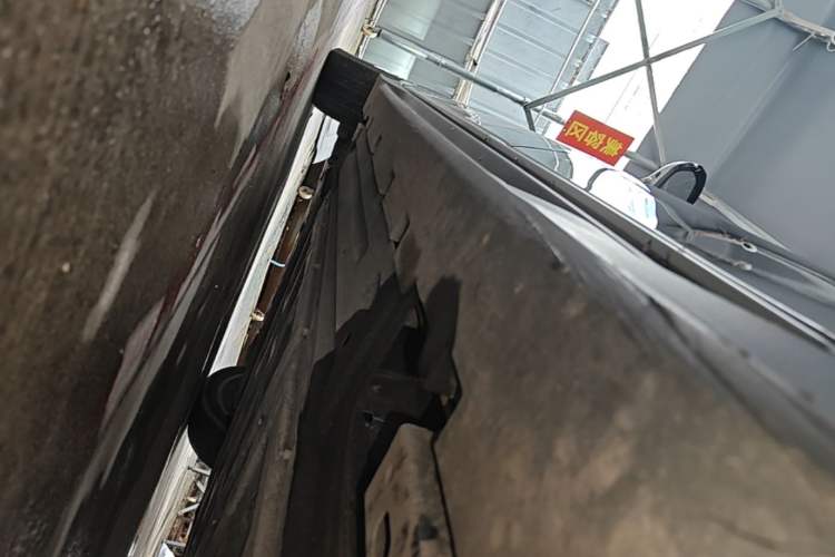 Used BYD Han 2024 EV Glory Edition 506KM Front-Wheel-Drive Premium Model Left Side Sill
