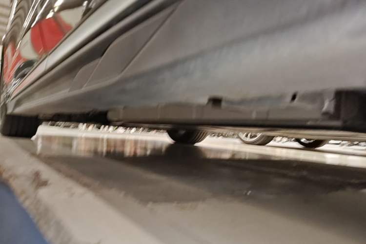 Used BYD Han 2024 DM-i Glory Edition 121KM Elite Model Left Side Sill