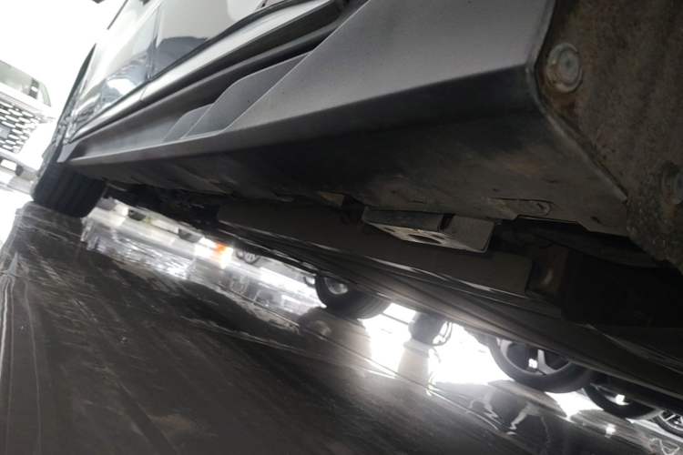 Used BYD Han 2024 DM-i Glory Edition 121KM Premium Model Left Side Sill