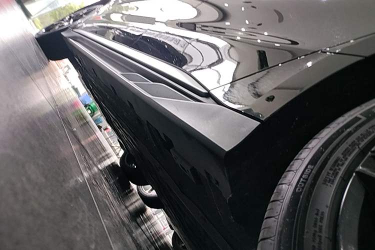 Used BYD Han 2024 EV Glory Edition 506KM Front-Wheel-Drive Premium Model Left Side Sill