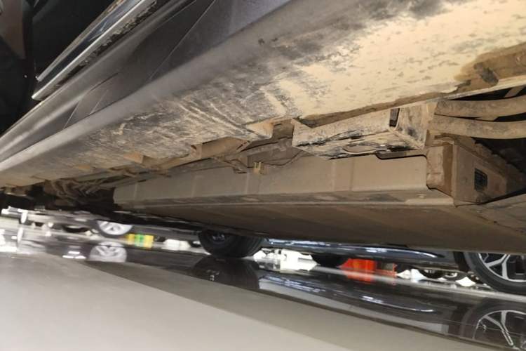 Used BYD Han 2024 DM-i Glory Edition 121KM Elite Model Left Side Sill