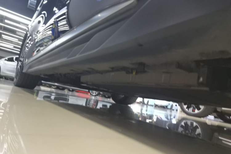 Used BYD Han 2024 DM-i Glory Edition 121KM Prestige Model Left Side Sill