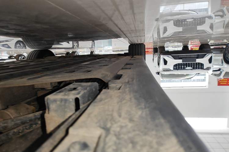 Used BYD Han 2024 DM-i Glory Edition 121KM Elite Model Left Side Sill