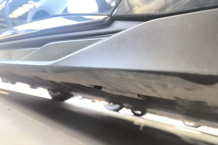 Used BYD Han 2024 EV Glory Edition 506KM Front-Wheel-Drive Premium Model Left Side Sill
