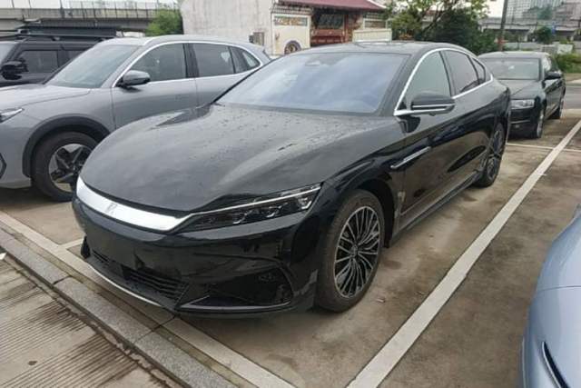 Used BYD Han 2024 EV Glory Edition 506KM Front-Wheel-Drive Premium Model