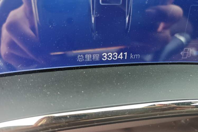 Used BYD Han 2024 DM-i Glory Edition 121KM Prestige Model Odometer Close Up