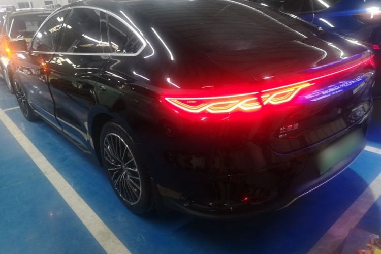 Used BYD Han 2024 EV Glory Edition 506KM Front-Wheel-Drive Premium Model Rear