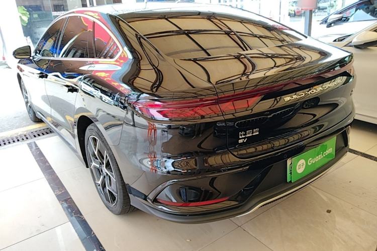 Used BYD Han 2024 EV Glory Edition 605KM Front-Wheel-Drive Premium Model Rear Left 45 Deg