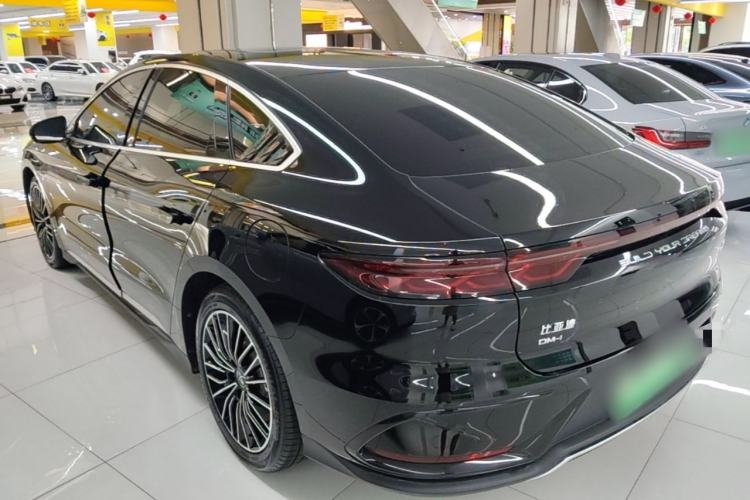 Used BYD Han 2024 DM-i Glory Edition 121KM Prestige Model Rear Left 45 Deg