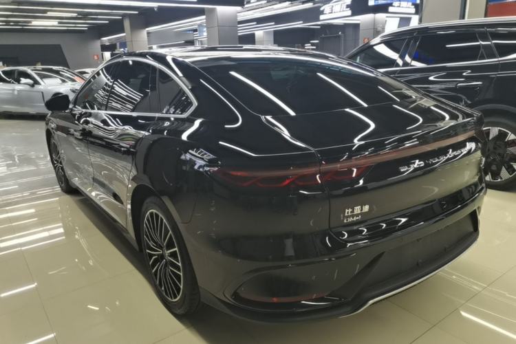 Used BYD Han 2024 DM-i Glory Edition 121KM Prestige Model Rear Left 45 Deg