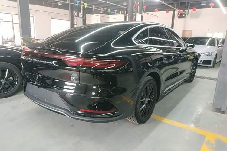 Used BYD Han 2024 DM-i Glory Edition 121KM Prestige Model Rear Right 45 Deg