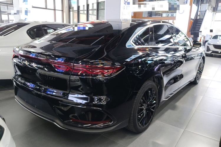 Used BYD Han 2024 DM-i Glory Edition 121KM Prestige Model Rear Right 45 Deg