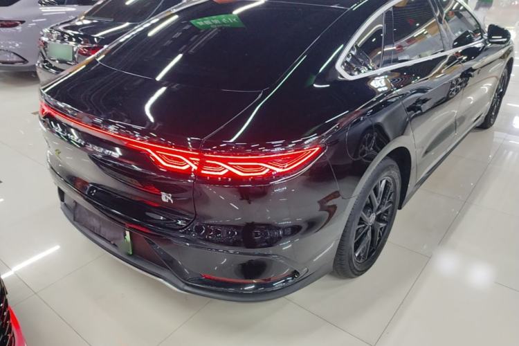 Used BYD Han 2024 DM-i Glory Edition 121KM Elite Model Rear Right 45 Deg