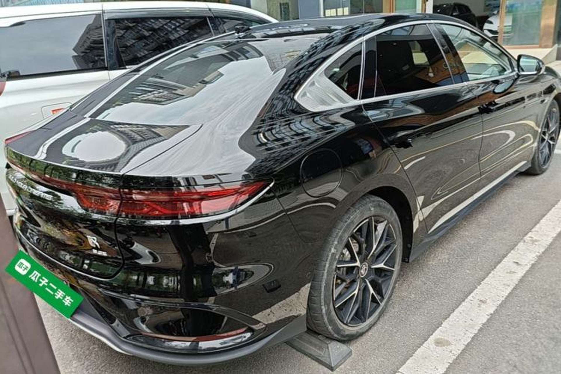 Used BYD Han 2024 EV Glory Edition 610 km All-Wheel Drive "Tian Shen Zhi Jia" Intelligent Driving Model Rear Right 45 Deg