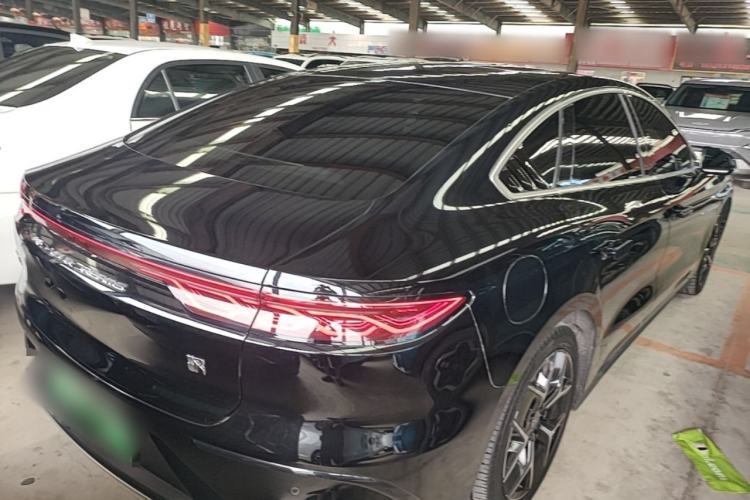 Used BYD Han 2024 EV Glory Edition 605KM Front-Wheel-Drive Premium Model Rear Right 45 Deg