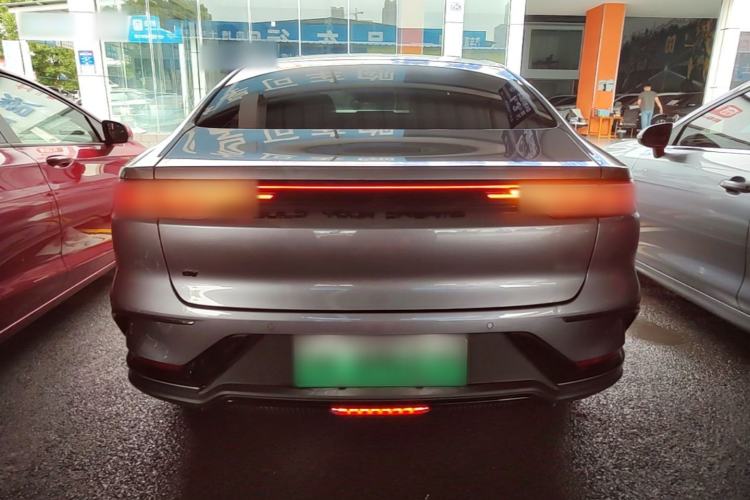 Used BYD Han 2024 EV Glory Edition 605KM Front-Wheel-Drive Premium Model Rear