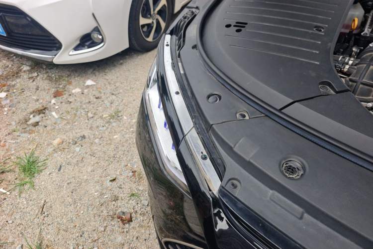 Used BYD Han 2024 DM-i Glory Edition 121KM Premium Model Right Front Headlight