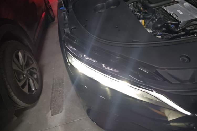 Used BYD Han 2024 DM-i Glory Edition 121KM Prestige Model Right Front Headlight