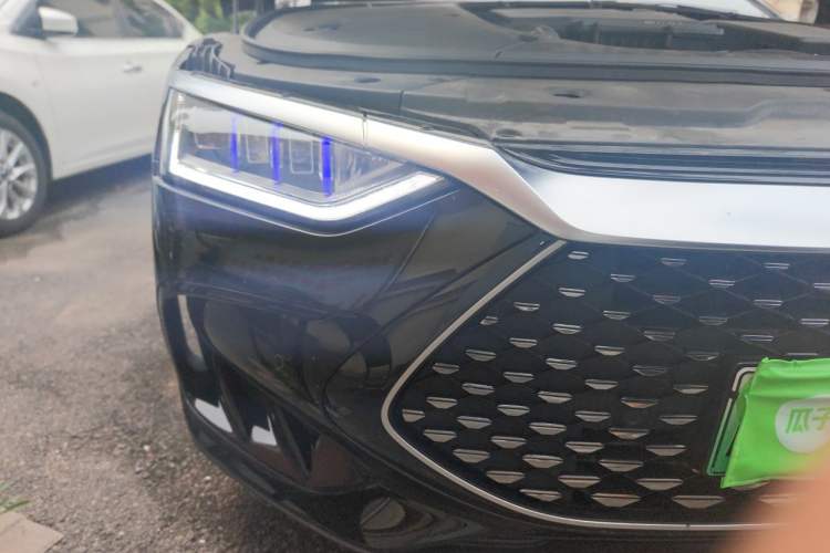 Used BYD Han 2024 DM-i Glory Edition 121KM Prestige Model Right Front Headlight