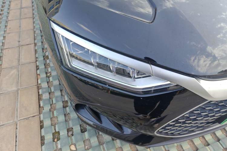 Used BYD Han 2024 DM-i Glory Edition 121KM Prestige Model Right Front Headlight