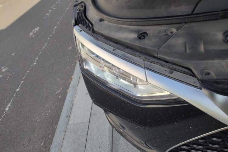 Used BYD Han 2024 DM-i Glory Edition 121KM Prestige Model Right Front Headlight