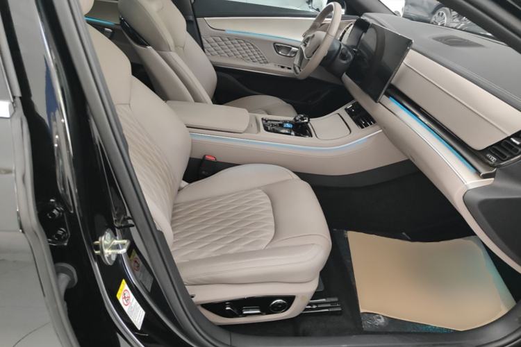 Used BYD Han 2024 EV Glory Edition 605KM Front-Wheel-Drive Premium Model Right Front Seat