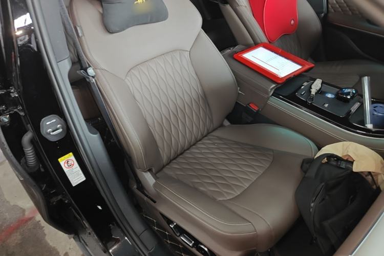 Used BYD Han 2024 EV Glory Edition 506KM Front-Wheel-Drive Premium Model Right Front Seat