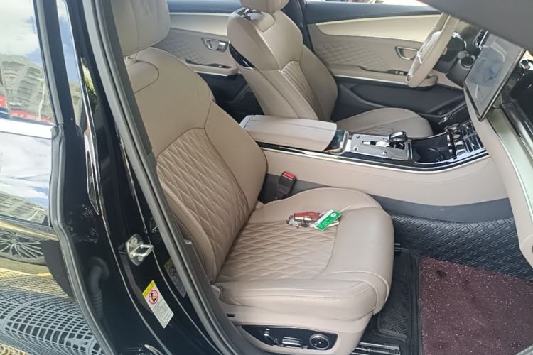 Used BYD Han 2024 EV Glory Edition 605KM Front-Wheel-Drive Premium Model Right Front Seat