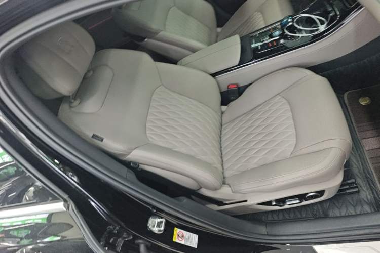 Used BYD Han 2024 EV Glory Edition 605KM Front-Wheel-Drive Premium Model Right Front Seat
