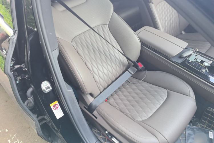 Used BYD Han 2024 EV Glory Edition 506KM Front-Wheel-Drive Premium Model Right Front Seat