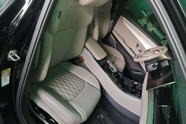 Used BYD Han 2024 EV Glory Edition 605KM Front-Wheel-Drive Premium Model Right Front Seat