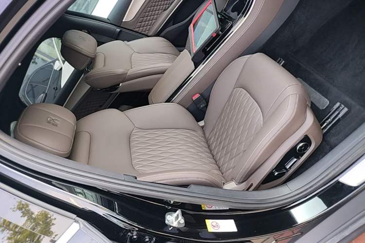 Used BYD Han 2024 EV Glory Edition 506KM Front-Wheel-Drive Premium Model Right Front Seat