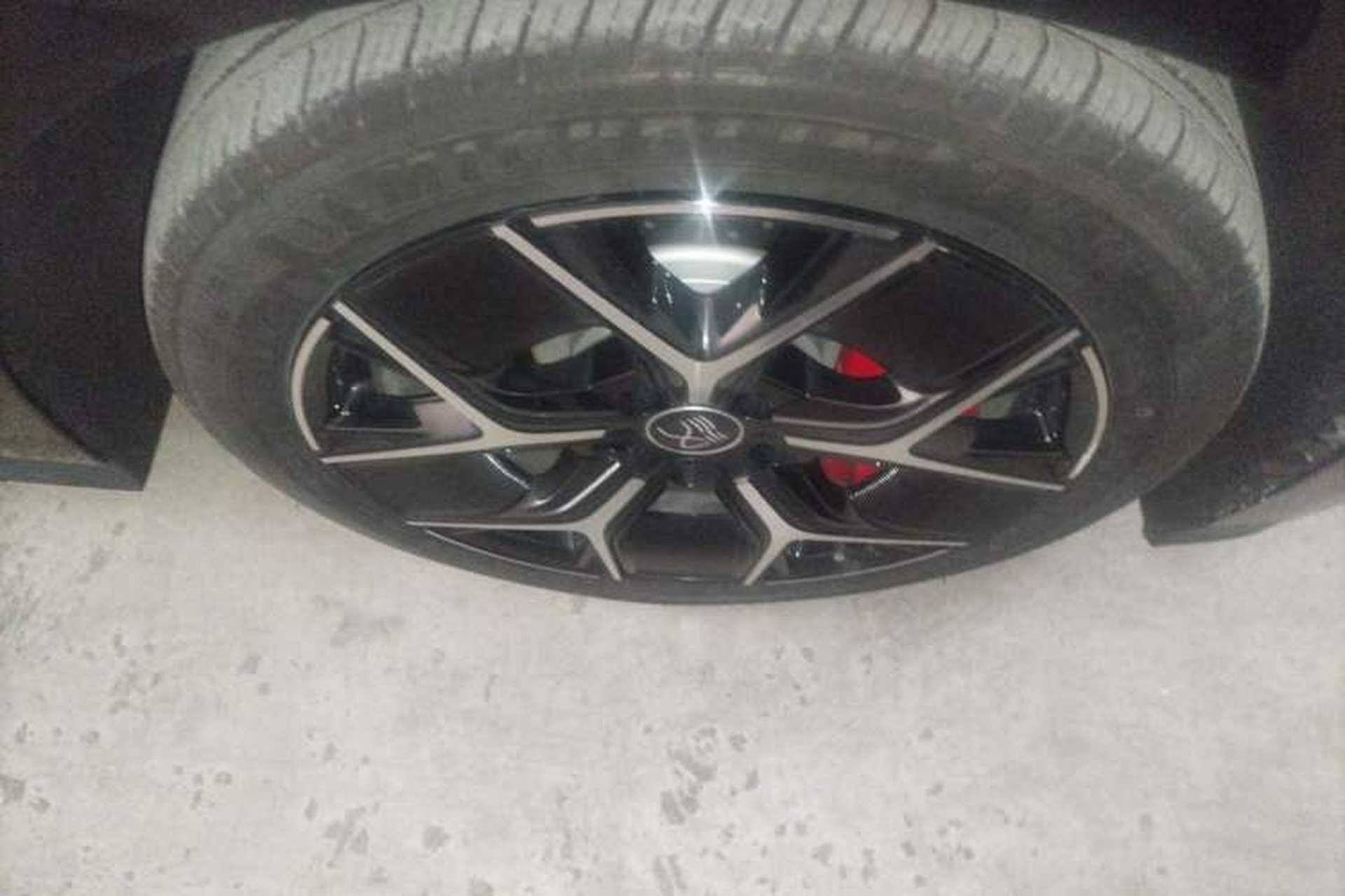 Used BYD Han 2024 EV Glory Edition 715KM Front-Wheel-Drive Flagship Model Right Front Wheel Hub