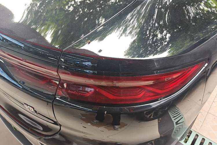 Used BYD Han 2024 EV Glory Edition 605KM Front-Wheel-Drive Premium Model Right Rear Taillight