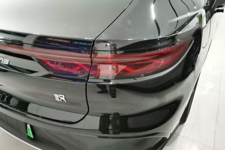 Used BYD Han 2024 DM-i Glory Edition 121KM Prestige Model Right Rear Taillight