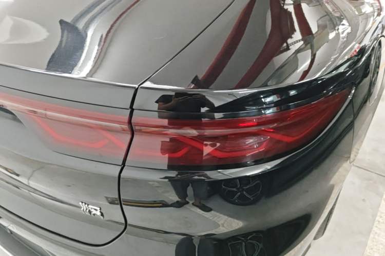 Used BYD Han 2024 DM-i Glory Edition 121KM Prestige Model Right Rear Taillight