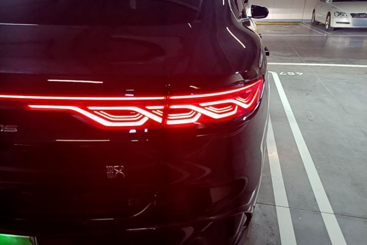 Used BYD Han 2024 EV Glory Edition 605KM Front-Wheel-Drive Premium Model Right Rear Taillight