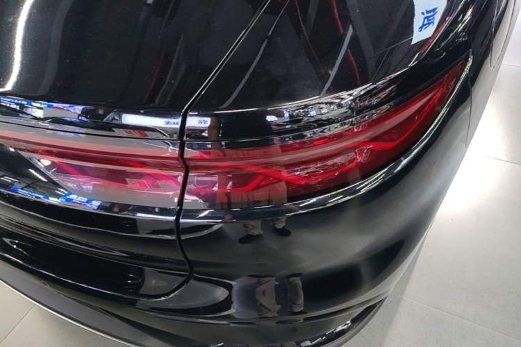 Used BYD Han 2024 DM-i Glory Edition 121KM Prestige Model Right Rear Taillight