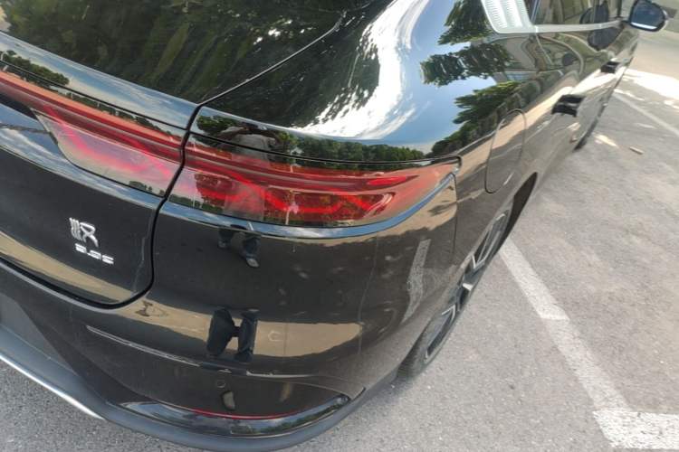Used BYD Han 2024 EV Glory Edition 610 km All-Wheel Drive "Tian Shen Zhi Jia" Intelligent Driving Model Right Rear Taillight