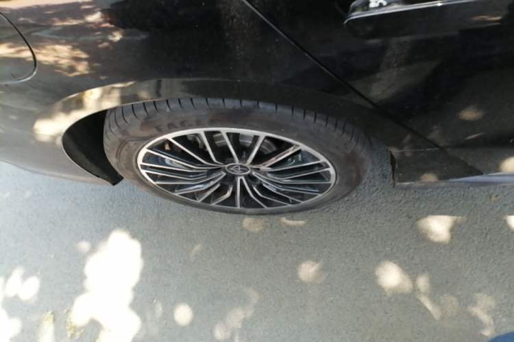 Used BYD Han 2024 DM-i Glory Edition 121KM Premium Model Right Rear Wheel Hub