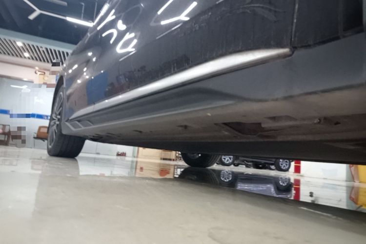 Used BYD Han 2024 EV Glory Edition 506KM Front-Wheel-Drive Premium Model Right Side Sill