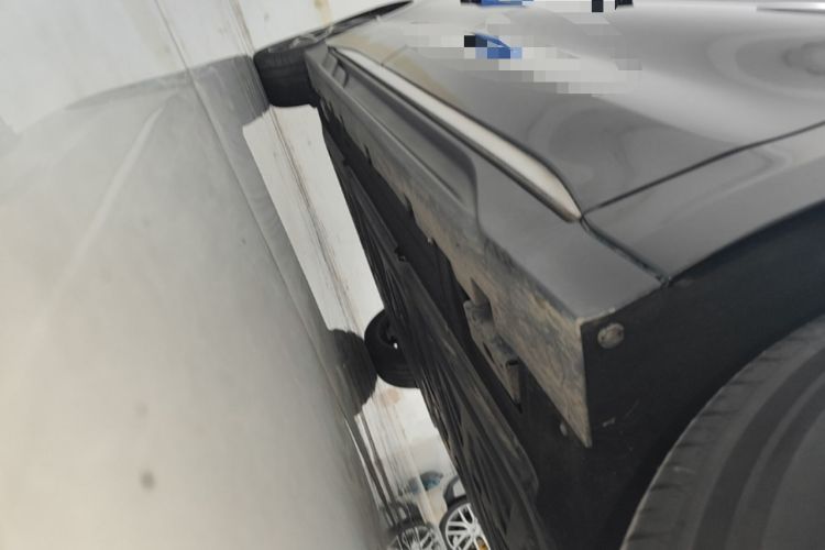 Used BYD Han 2024 EV Glory Edition 605KM Front-Wheel-Drive Premium Model Right Side Sill