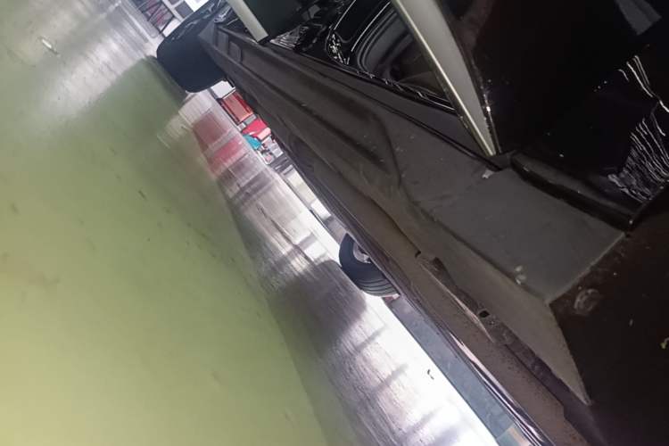 Used BYD Han 2024 DM-i Glory Edition 121KM Elite Model Right Side Sill