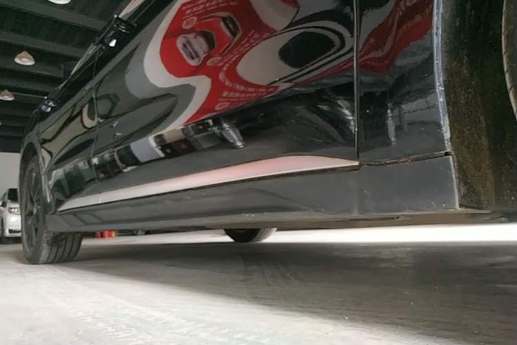 Used BYD Han 2024 DM-i Glory Edition 121KM Prestige Model Right Side Sill