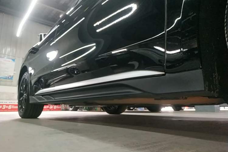 Used BYD Han 2024 DM-i Glory Edition 121KM Prestige Model Right Side Sill