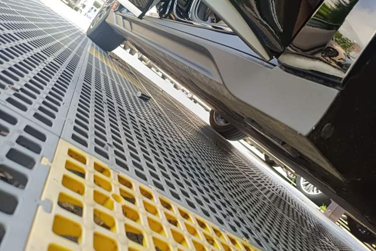 Used BYD Han 2024 EV Glory Edition 605KM Front-Wheel-Drive Premium Model Right Side Sill