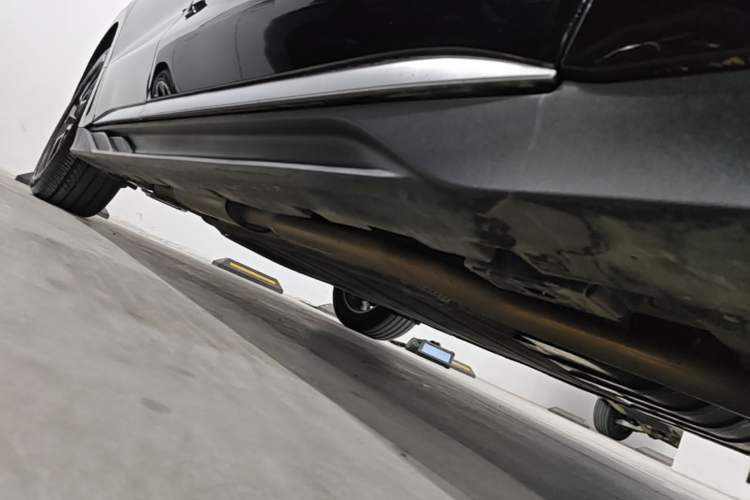 Used BYD Han 2024 DM-i Glory Edition 121KM Prestige Model Right Side Sill